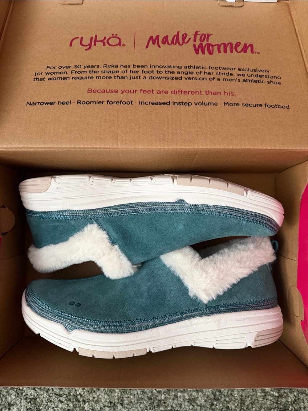 Ryka Women's Shoes Size 11 BRAND NEW water resistant indoor outdoor